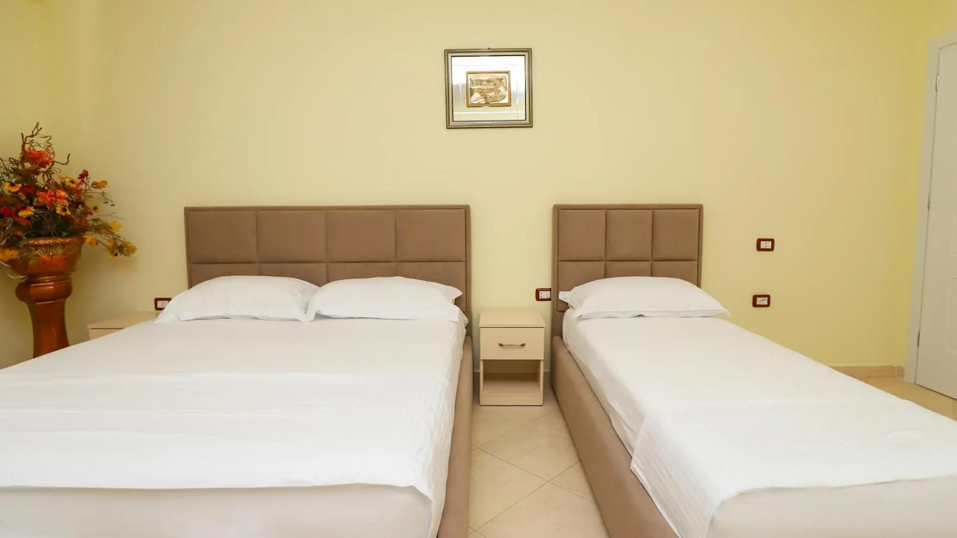 Shisha House Apartments Vlorë 0*,  Αλβανία